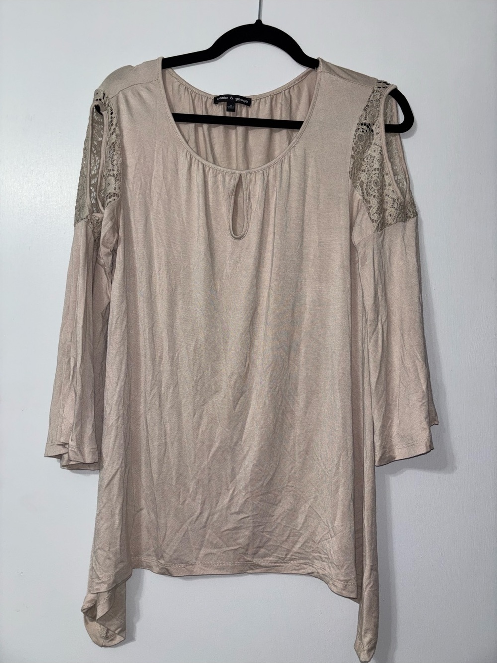 Cable & Gauge Light Beige Cold-Shoulder Lace Tunic Top